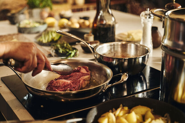Steak bakken in pan